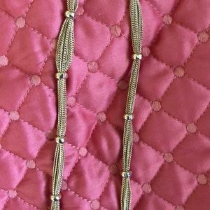 necklace Anne Klein  excellent condition🍎😎🦋